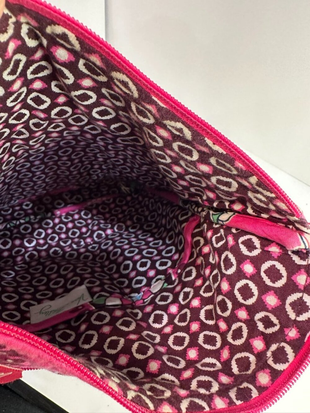 Vera Bradley Hipster Crossbody Cupcakes Pink Retired Pattern - Picture 8 of 8